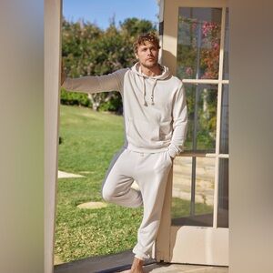 NEW ✨Sol Angeles Men's Cream Jogger Pants Large